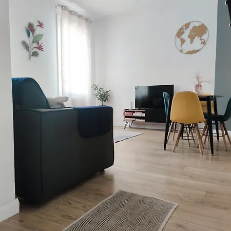 Dream Of - Free Parking - Ground Floor Apartment *